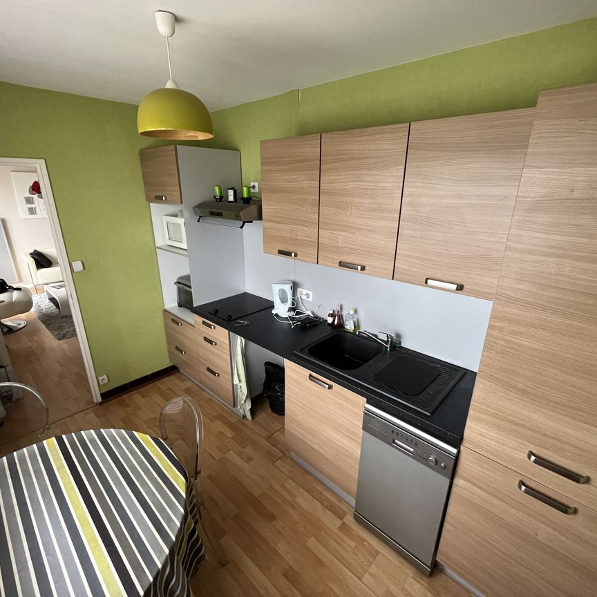 A LOUER - T1 avec balcon, parking et cave - Bourges - Photo 1