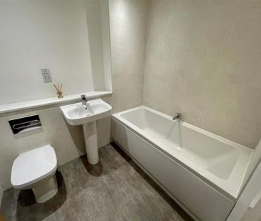 2 Bedroom Apartment To Let - Photo 4