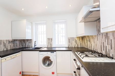 Romney Mews, Marylebone, London, W1U - Photo 5