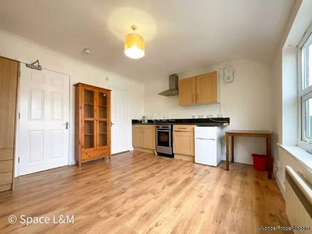 1 bedroom property to rent in Reading - Photo 2