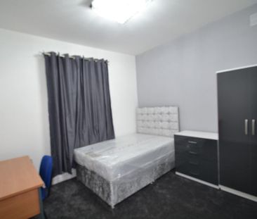 1 bedroom in a house share to rent - Photo 5
