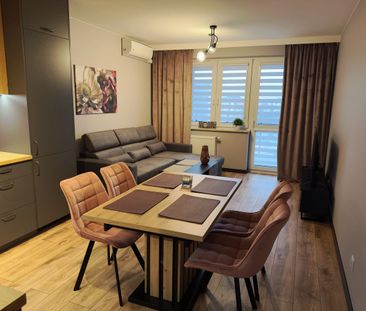 Mieszkanie z 3 sypialniami plus salon - Фото 1