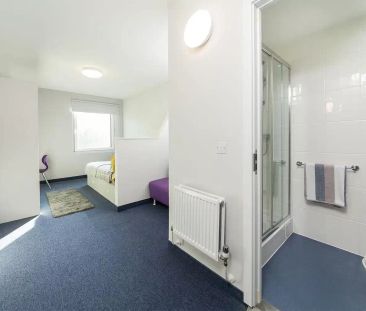 Silver Ensuite - Photo 5