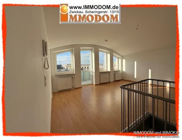2-Zimmer-Dachgeschoss-Maisonetten-Wohnung mit BALKON und EINBAUKÜCHE mitten im Herzen von Zwickau - Foto 1