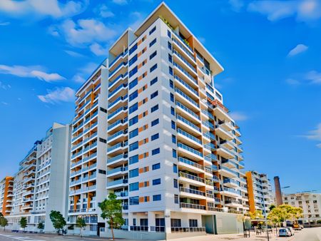 2 Lachlan St, Sydney - Photo 3