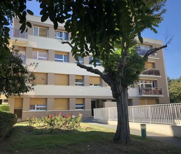 Appartement 1 Pièce MEUBLÉ + parking sous - sol - Photo 6
