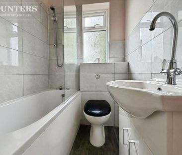 2 bedroom end of terrace house to rent - Photo 1
