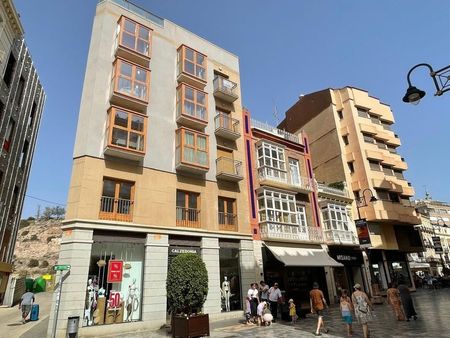 Alquiler de piso en Casco Antiguo - Photo 2