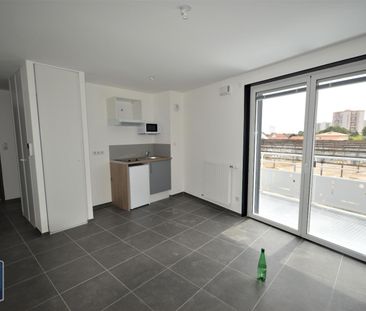 Location Appartement 1 pièce 29m² CHOLET 49300 - Photo 4