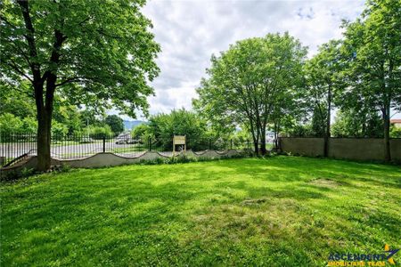 Vila impetuoasa pe 700mp teren:Spatiu versatil pentru locuin - Fotografie 4