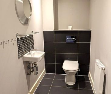 4 bedroom townhouse to rent - Photo 6