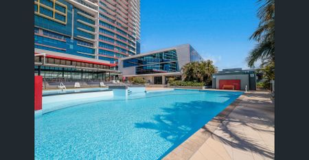 Mantra Residences @ Southport Central - One Bedroom Apartment - Photo 2