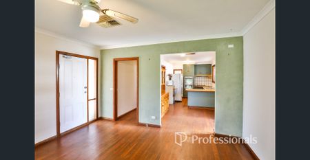 Peaceful, Well-Loved Home in Quiet Mildura Location - Photo 5