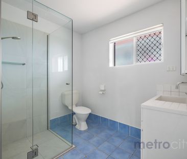 Bright, Breezy & Perfectly West End! - Photo 4