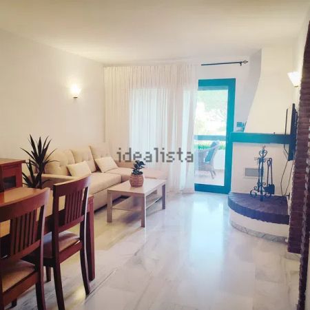 Alquiler de piso en Calle almendralejos de los jarales calahonda s/n - Photo 2