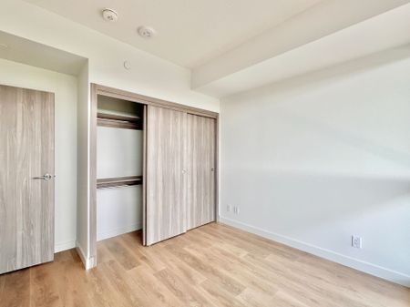 For Lease - 27 McMahon Drive Unit# 1803, Toronto, Ontario - Photo 3