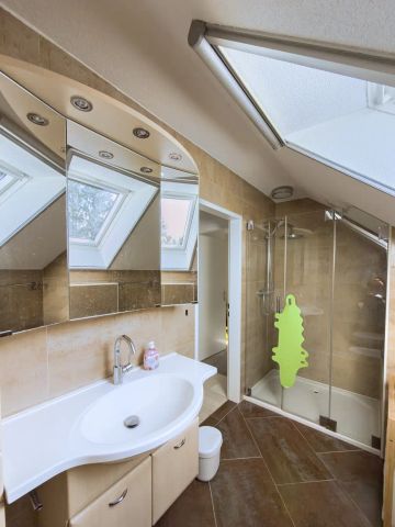 Wohnen mit Wohlfühlfaktor – Doppelhaushälfte mit Wintergarten, Pool & Garten in Ebreichsdorf - Photo 5