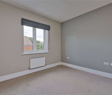 A four bedroom family house in a sought after location. - Photo 4