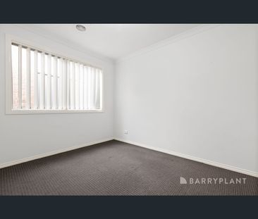 14 Everton Lane, Langwarrin, Vic 3910 - Photo 2