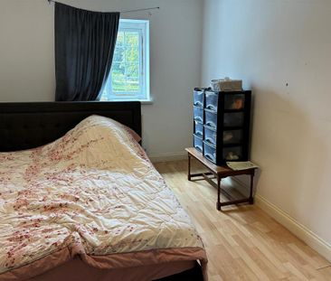 3 bedroom apartment to rent - Photo 2