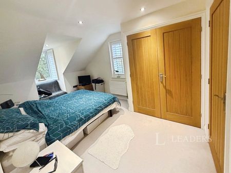 2 bedroom apartment to rent Barton Court Avenue, Barton on Sea, New Milton, Hampshire, BH25 - Photo 2