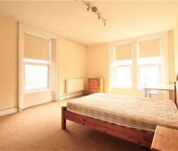 4 bedroom maisonette to rent - Photo 2