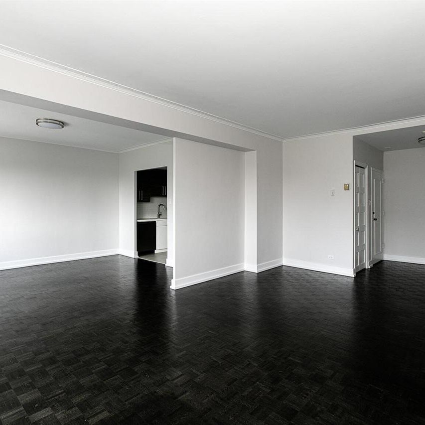 1 Bedroom - 3465 Rue Redpath, Montréal - Photo 1