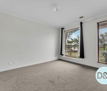 3-Bedroom Home Opposite Park - Photo 5