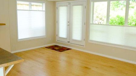 2 Bed, 2 Bath, Air Conditioned Suite In Oliver. Utilities Included - Photo 4