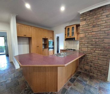 Four Bedroom Home - Photo 6