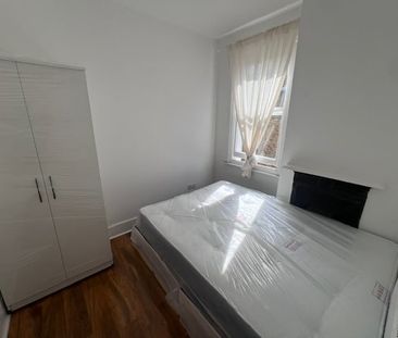 Room in a Shared House, Fawnbrake Avenue, SE24 - Photo 6