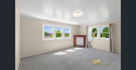 Character & location! - Photo 5