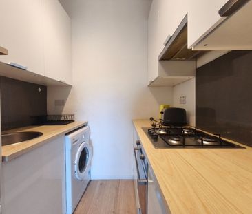 1 Bed Flat, South Lorne Place, EH6 - Photo 6