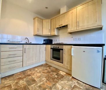 College Central, 4 College Avenue, Belfast, BT1 6BD - Photo 1