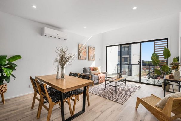 Stylish Terrace Home in the Heart of Tonsley Innovation Precinct - Photo 1