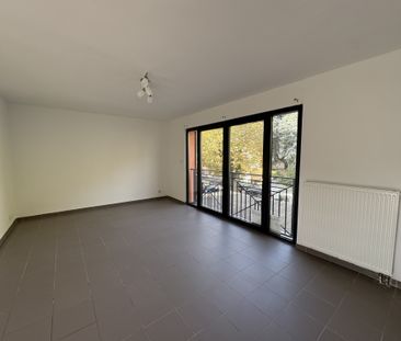 Location Appartement 4 pièces 87m² CASTELNAUDARY 11400 - Photo 2