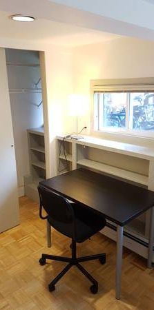 1 furnished bedroom in 2 bedroom apartment - Photo 1