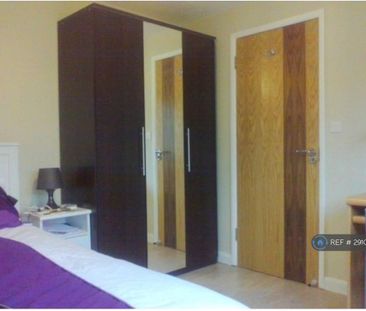 1 bedroom in a house share to rent - Photo 6