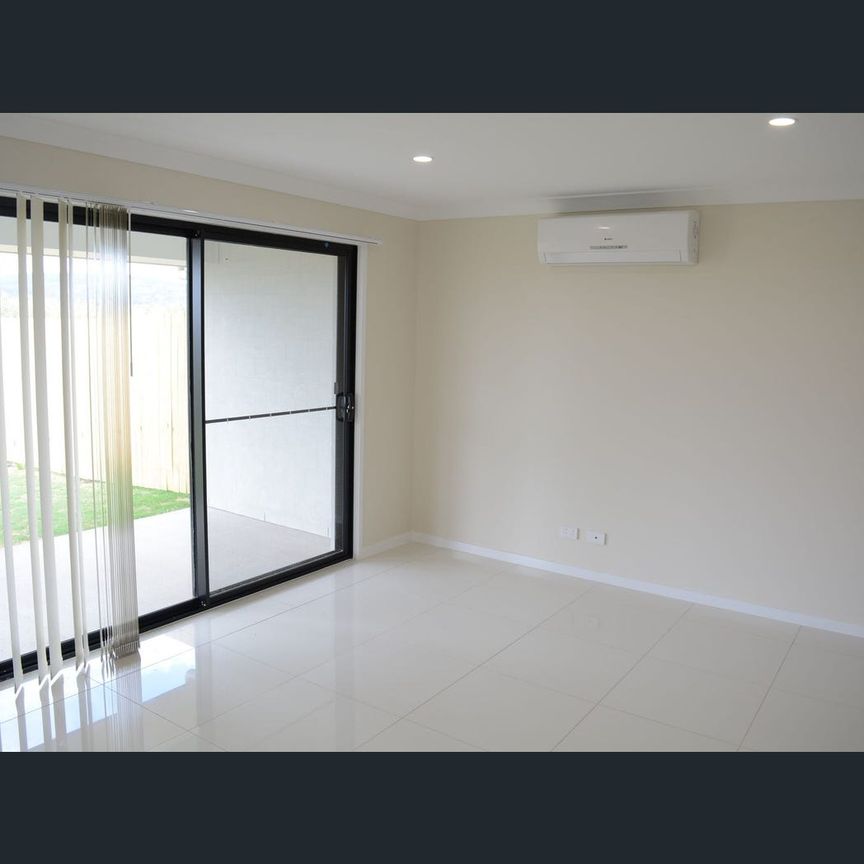 1/33 Mia Street, Wyreema, Qld 4352 - Photo 1