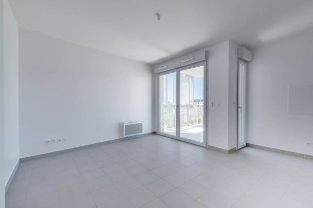 location Appartement T3 DE 60.11m² À NICE - Photo 1