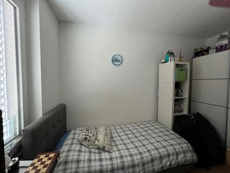 Bel appartement de 3.5 pièces au 3ème étage d'un immeuble récent - Photo 2