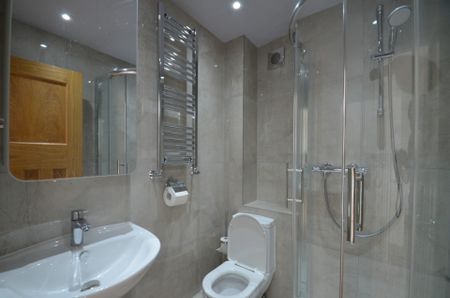 2 bedroom Apartment to rent - Photo 5