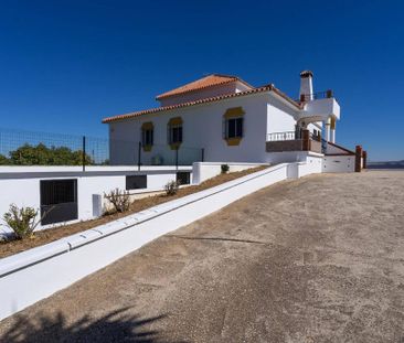 Luxury 4 room Detached House for rent in Alhaurín el Grande, Spain - Photo 2