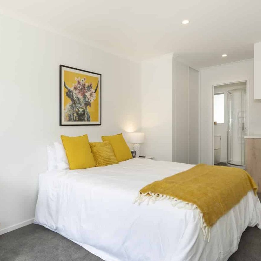 Modern Studio Rooms for Rent - Photo 1