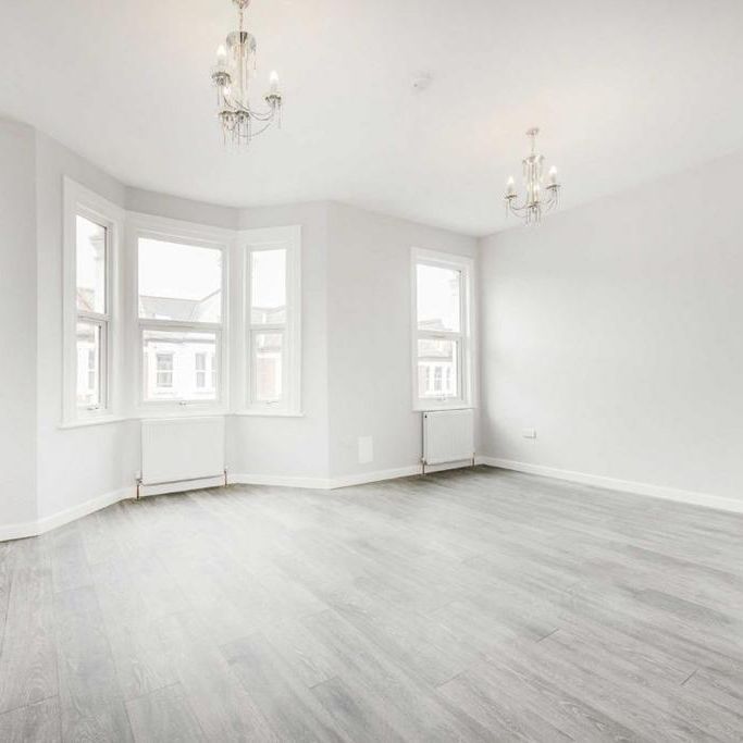 2 bedroom flat to rent - Photo 1