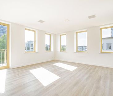 Appartement te huur: Naritaweg 203-B 1043 CB Amsterdam - foto 2
