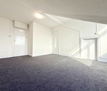 Studio Flat, Romford Road, E7 - Photo 5