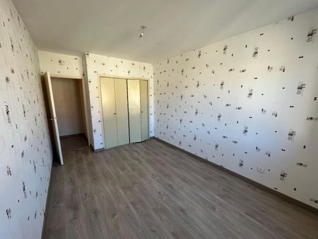 Location Appartement 3 pièces 76m² ANNONAY 07100 - Photo 3