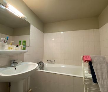 Location Appartement 1 pièce 27m² AVIGNON 84000 - Photo 4