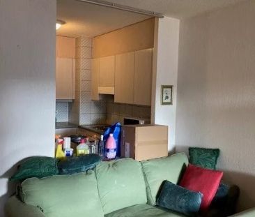 Bel appartement de 3 pièces à Vevey en cours de rafraîchissement - Photo 2
